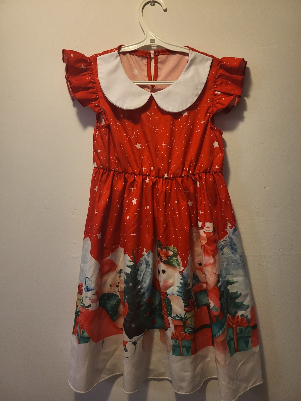 SHEIN Red Holiday Dress with White Peter Pan Collar and Festive Print